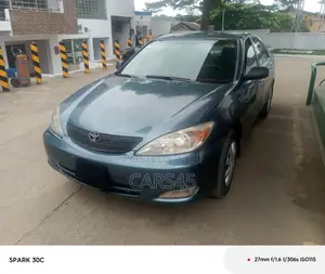 Toyota Camry 2004 Gray