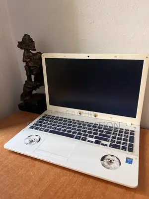 Laptop Samsung 8GB Intel Pentium HDD 320GB