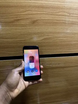 Apple iPhone 8 64 GB Black
