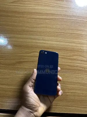 Apple iPhone SE (2022) 64 GB Blue