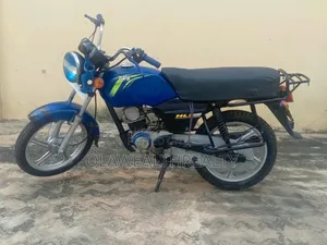 TVS HLX 125 2022 Blue