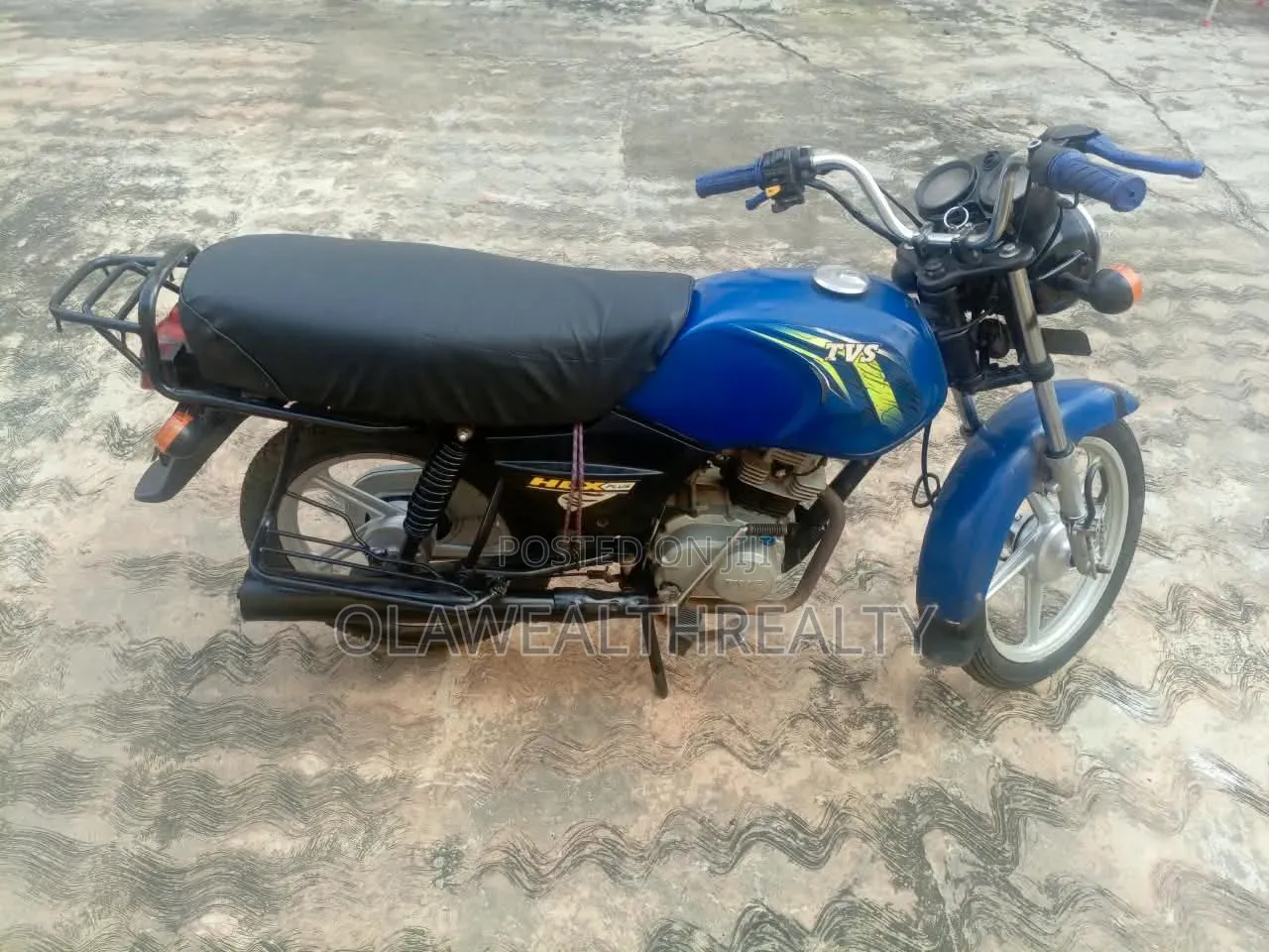 TVS HLX 125 2022 Blue