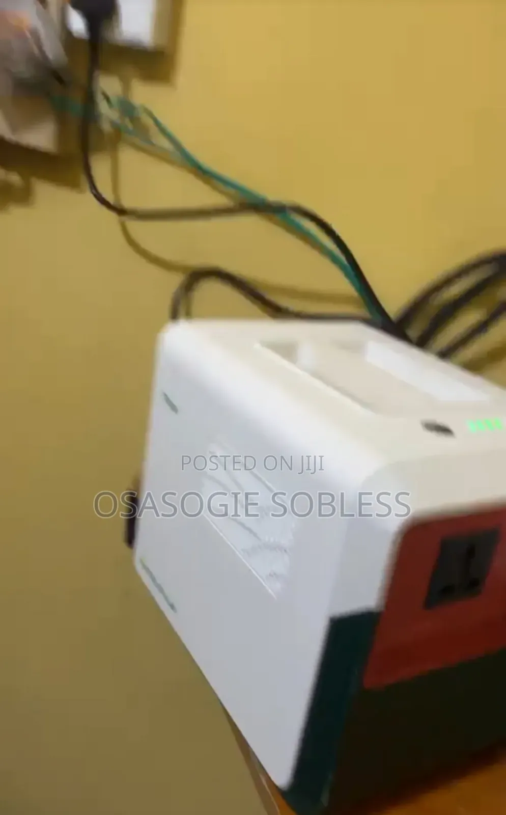 Cola 1000 Plus (500W Solar Generator)
