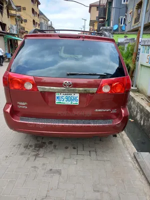 Toyota Sienna XLE AWD 2006 Red