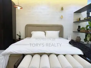 Luxuriously Furnished Studio Apartment