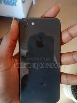 Apple iPhone 8 64 GB Black