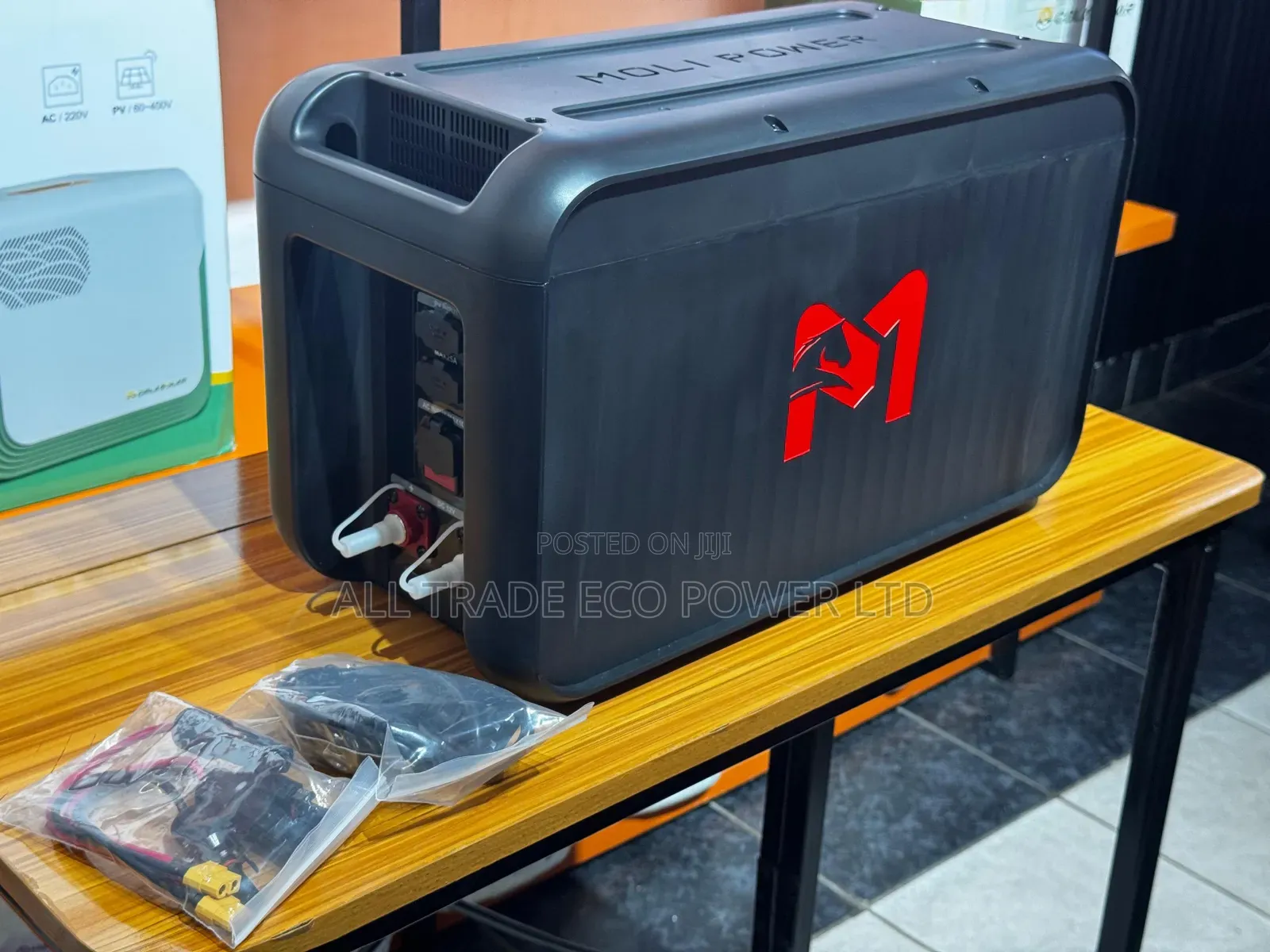 Moli Power Boltbox Solar Generator - 2kva / 2.7kwh