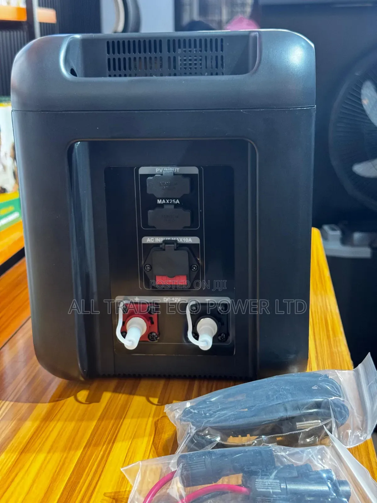 Moli Power Boltbox Solar Generator - 2kva / 2.7kwh