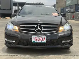 Mercedes-Benz C300 Sport 4Matic Sedan AWD (3.5L 6cyl 7A) 2014 Black