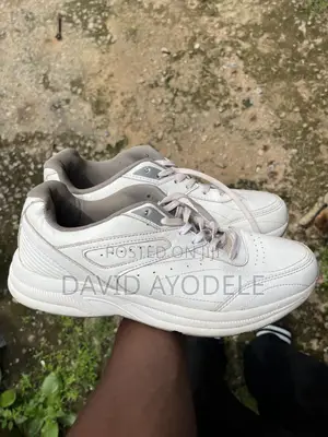 White Casual Athletic Walking Sneaker ( Size 44)
