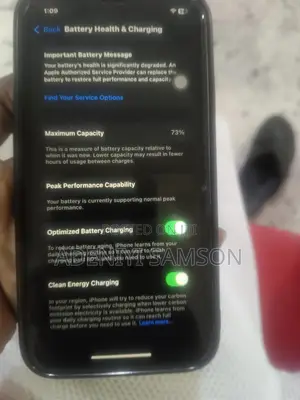 Apple iPhone XR 64 GB White