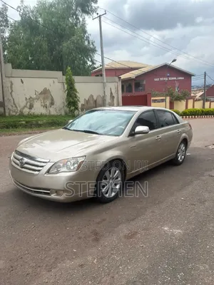 Toyota Avalon 2005 Gold