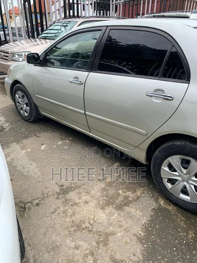Toyota Corolla 2003 Red