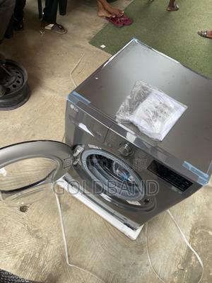 LG F4V3RYP6JE 10.5kg Front Load Laundry Appliance