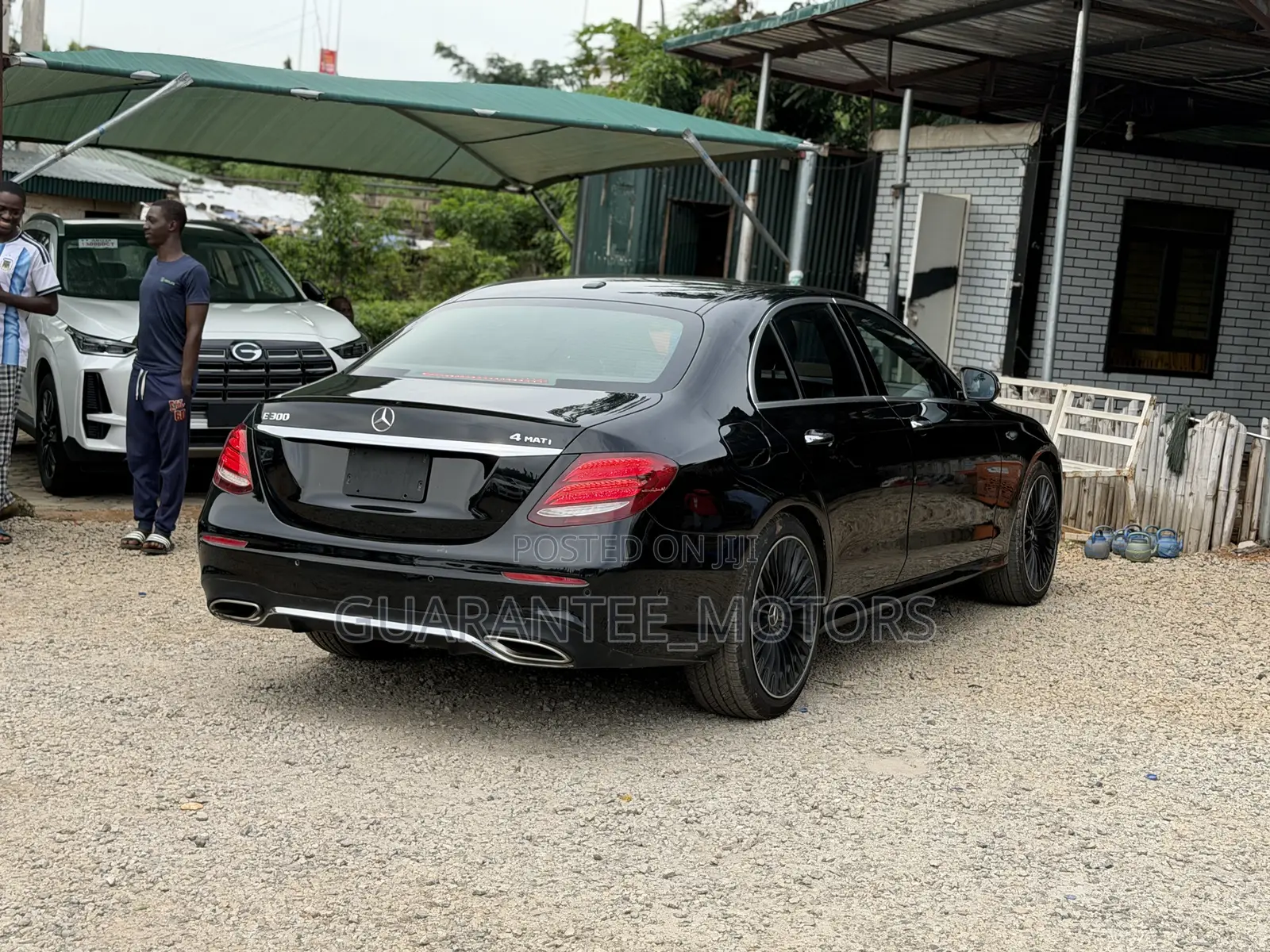 Mercedes-Benz E300 2017 Black