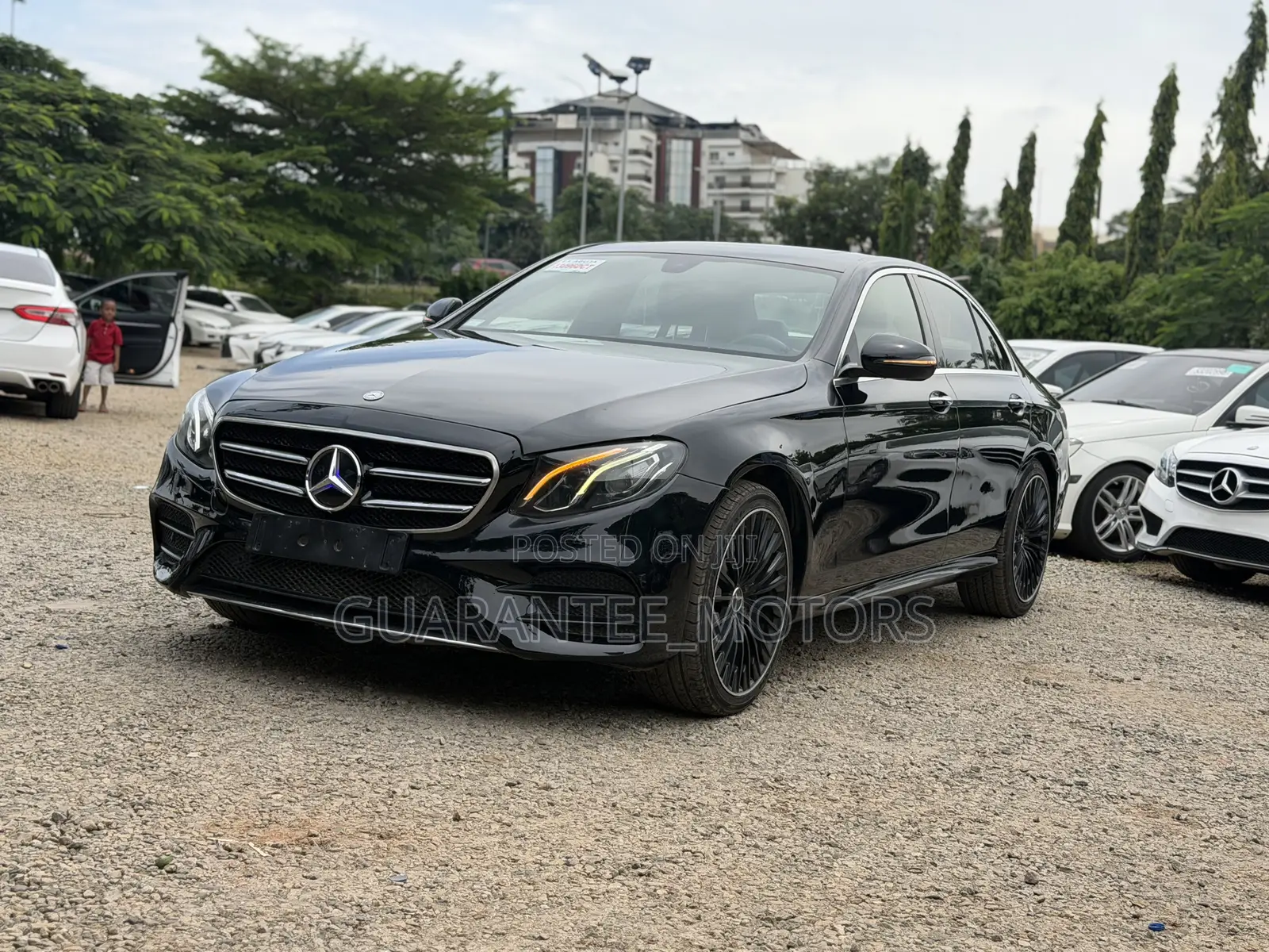 Mercedes-Benz E300 2017 Black