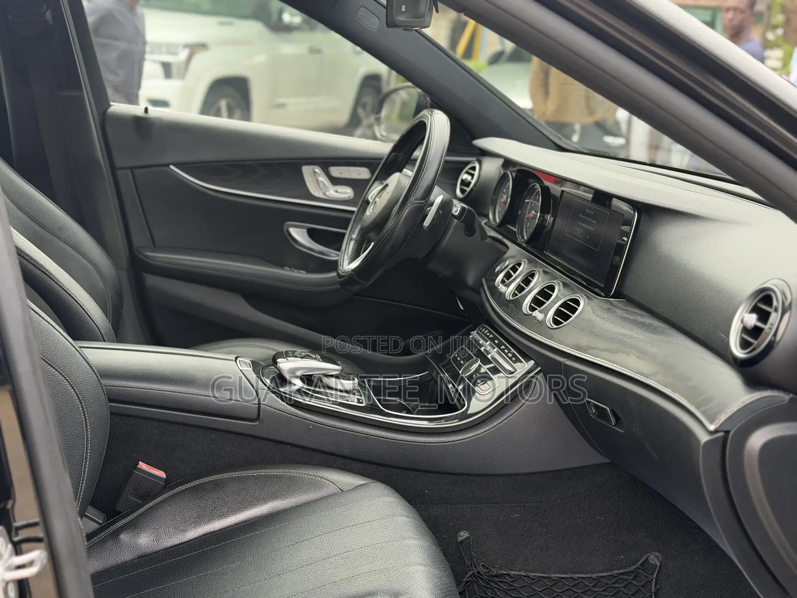 Mercedes-Benz E300 2017 Black