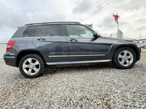 Mercedes-Benz GLK-Class 2009 Gray