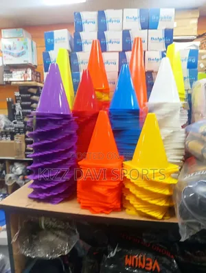 Training Agility Cones 4 Pieces in Set