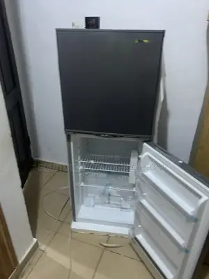 Skyrun 195L Double-Door Refrigerator – BCD-195HS Reliable Cooling