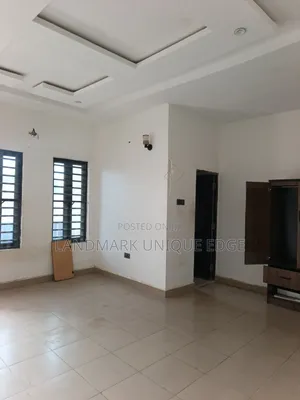 2bdrm Duplex in New Road, Ushafa for rent