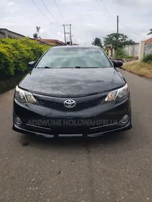 Toyota Camry SE V6 4dr Sedan (3.5L 6cyl 6A) 2013 Black