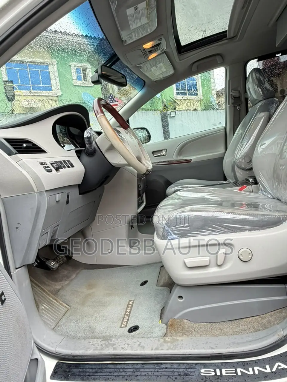 Toyota Sienna 2013 White
