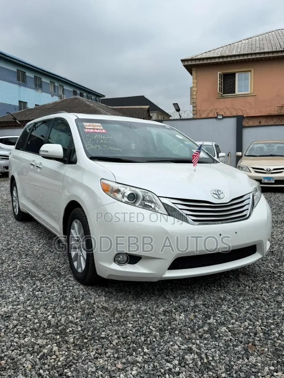 Toyota Sienna 2013 White