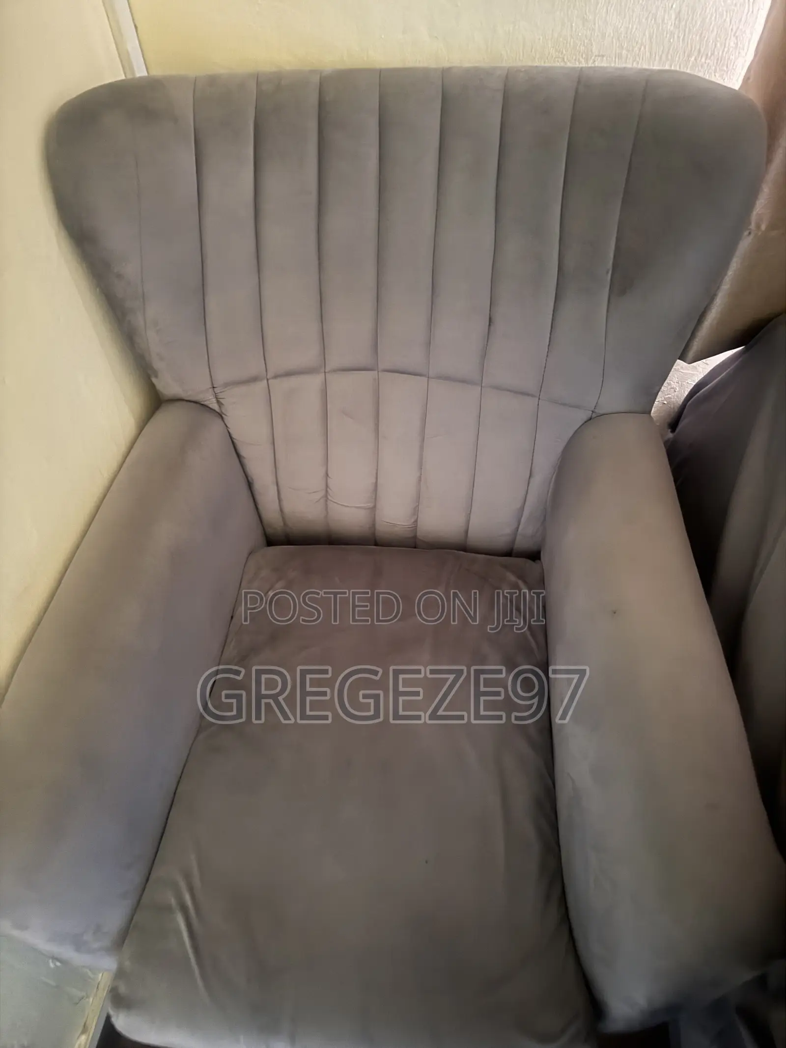 Single Chair