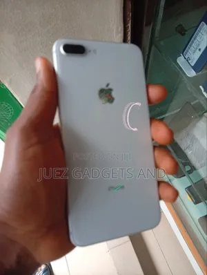 Apple iPhone 8 Plus 64 GB White