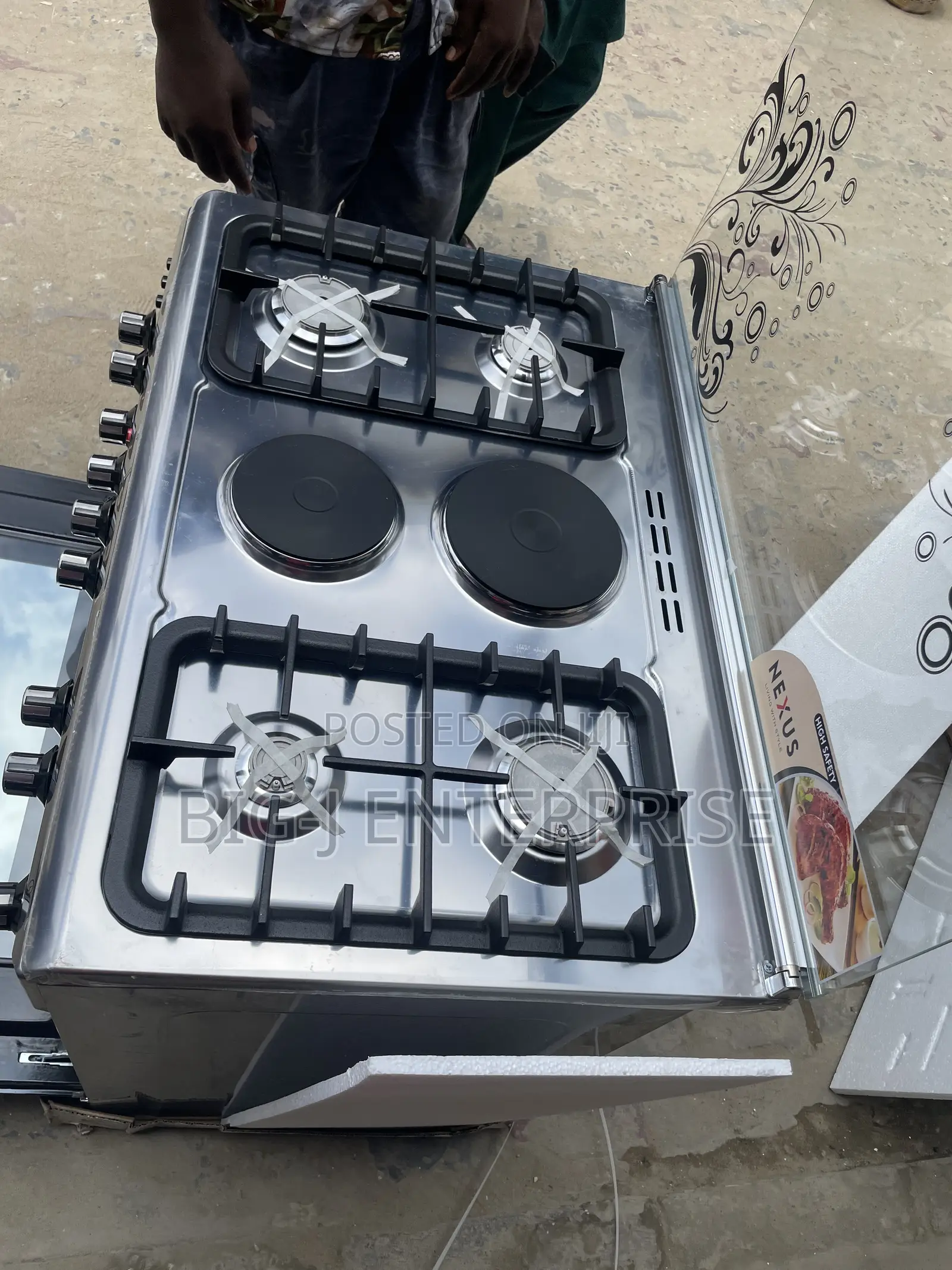 6 Burner Nexus Standing Gas Cooker