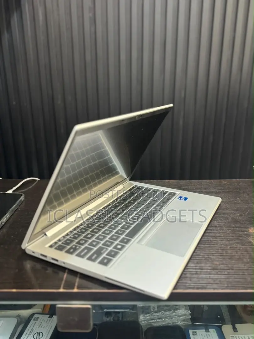 Laptop HP EliteBook 840 G8 16GB Intel Core i7 SSD 256GB