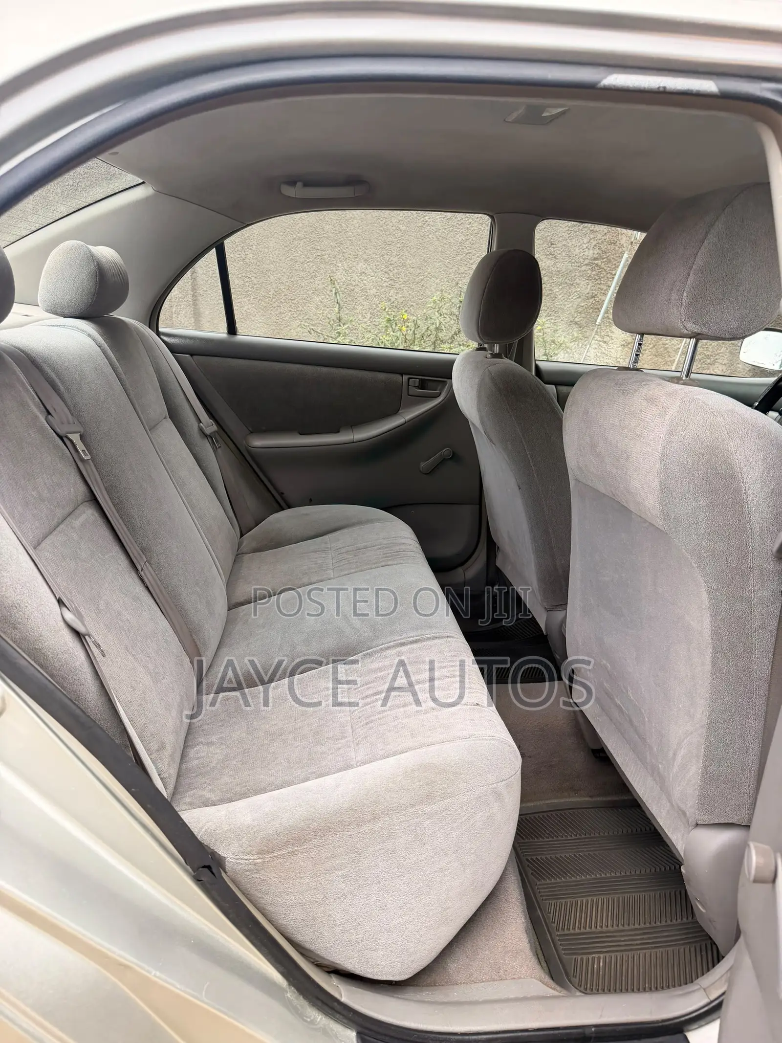 Toyota Corolla 2004 Silver