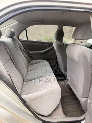 Toyota Corolla 2004 Silver