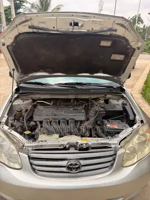Toyota Corolla 2004 Silver