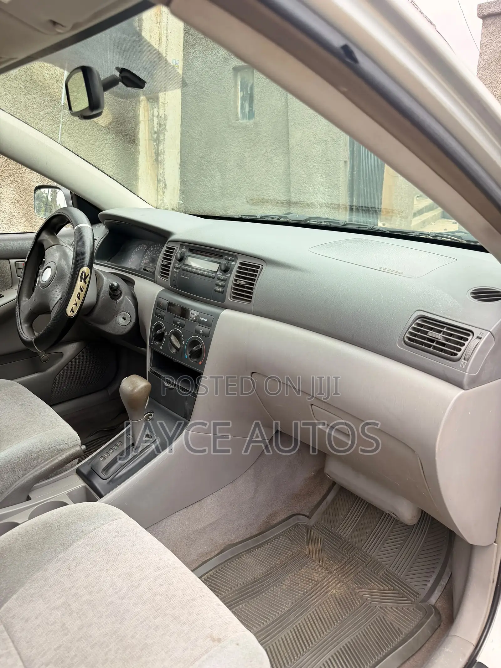 Toyota Corolla 2004 Silver