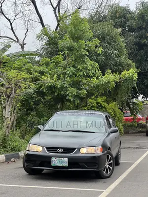 Toyota Corolla 2001 Black