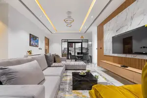 Luxuriously Furnished 2 Bedroom Apartment