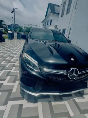Mercedes-Benz GLE-Class 2016 Black