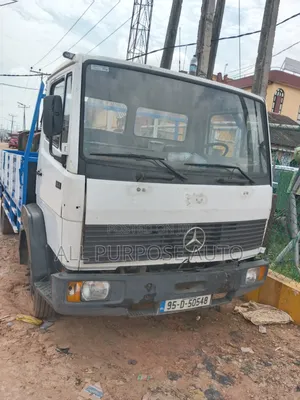 Mercedes-Benz 2003 White