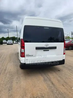 Toyota HiAce 2023 White