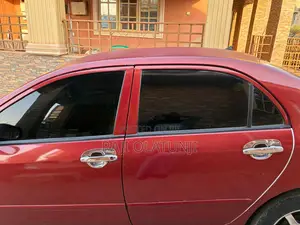 Toyota Corolla 2005 Maroon