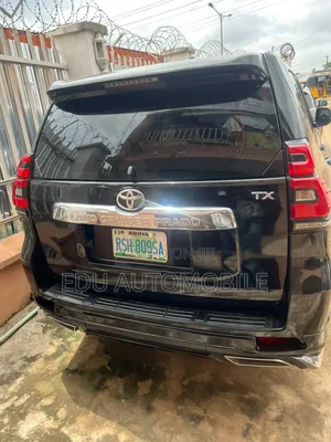 Toyota Land Cruiser Prado 2022 Black