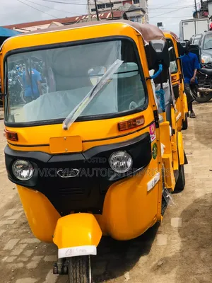 New Bajaj RE 2026 Yellow