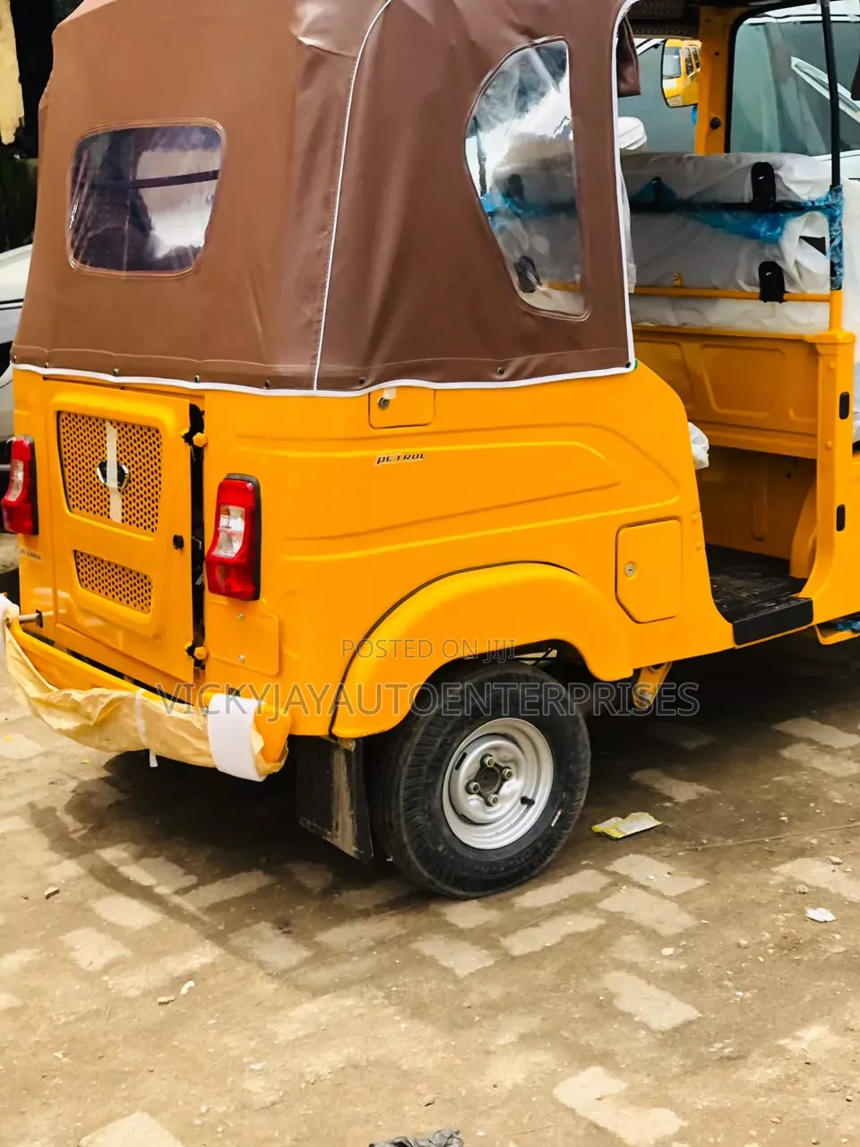 New Bajaj RE 2026 Yellow