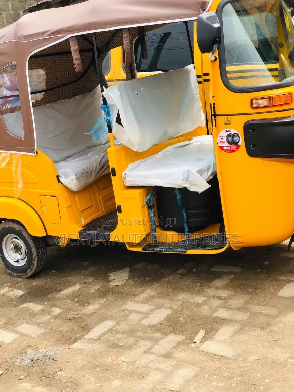 New Bajaj RE 2026 Yellow