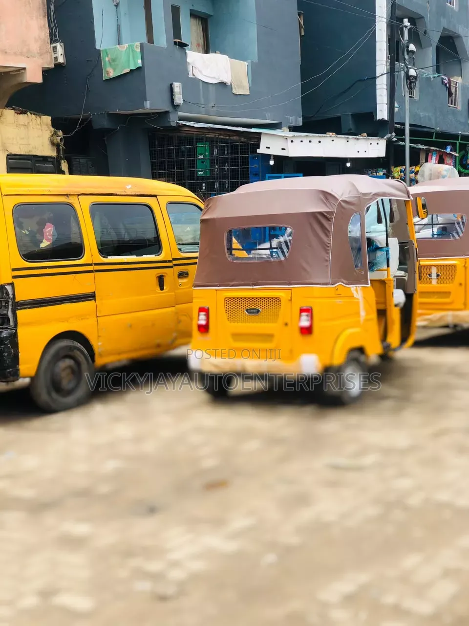 New Bajaj RE 2026 Yellow