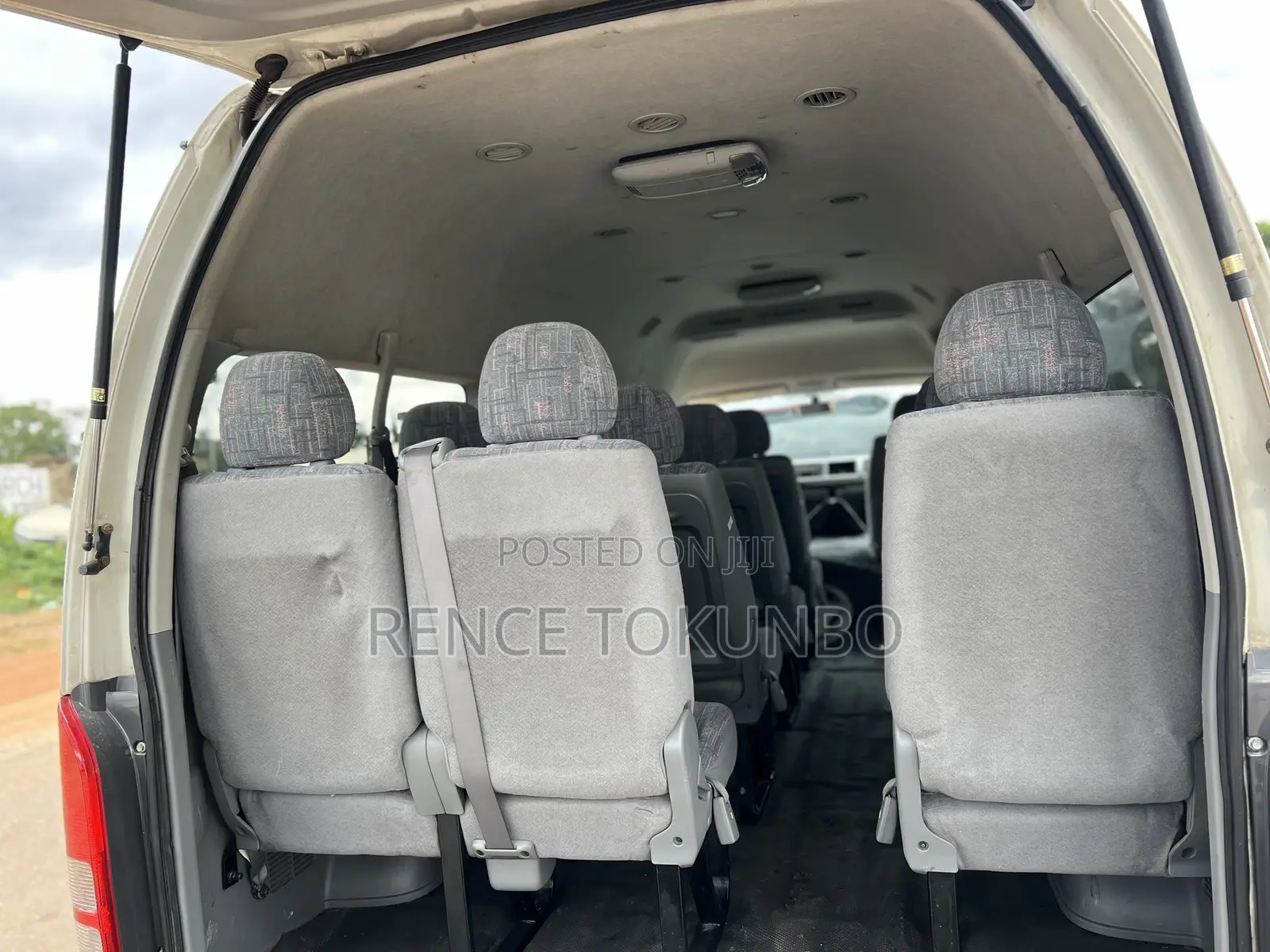 Toyota HiAce 2012 White