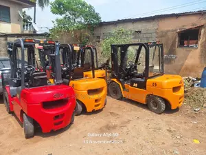 3ple Kenny & Tee Forklift Venture for Hire