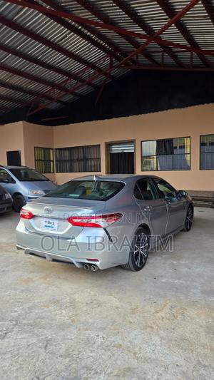 Toyota Camry 2020 Silver